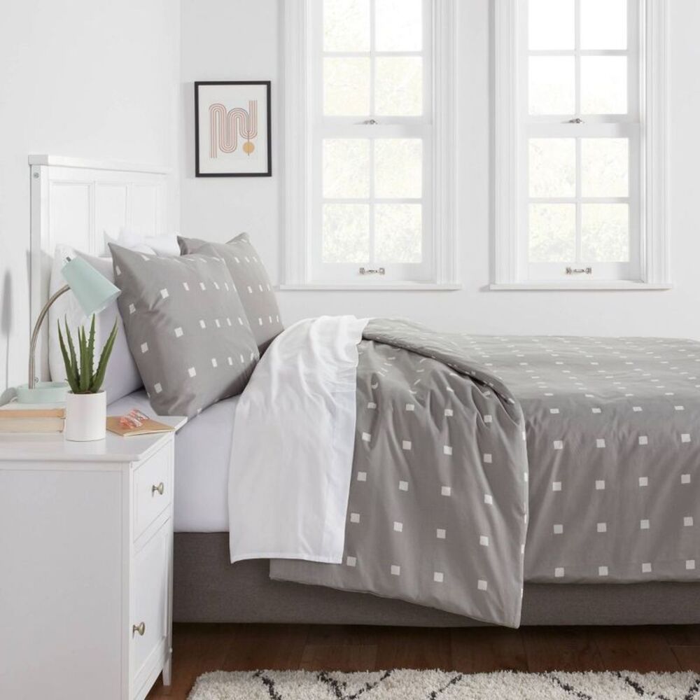 Room Essentials - King Cotton Blend Sateen Duvet Cover and Sham Set  Gray/White